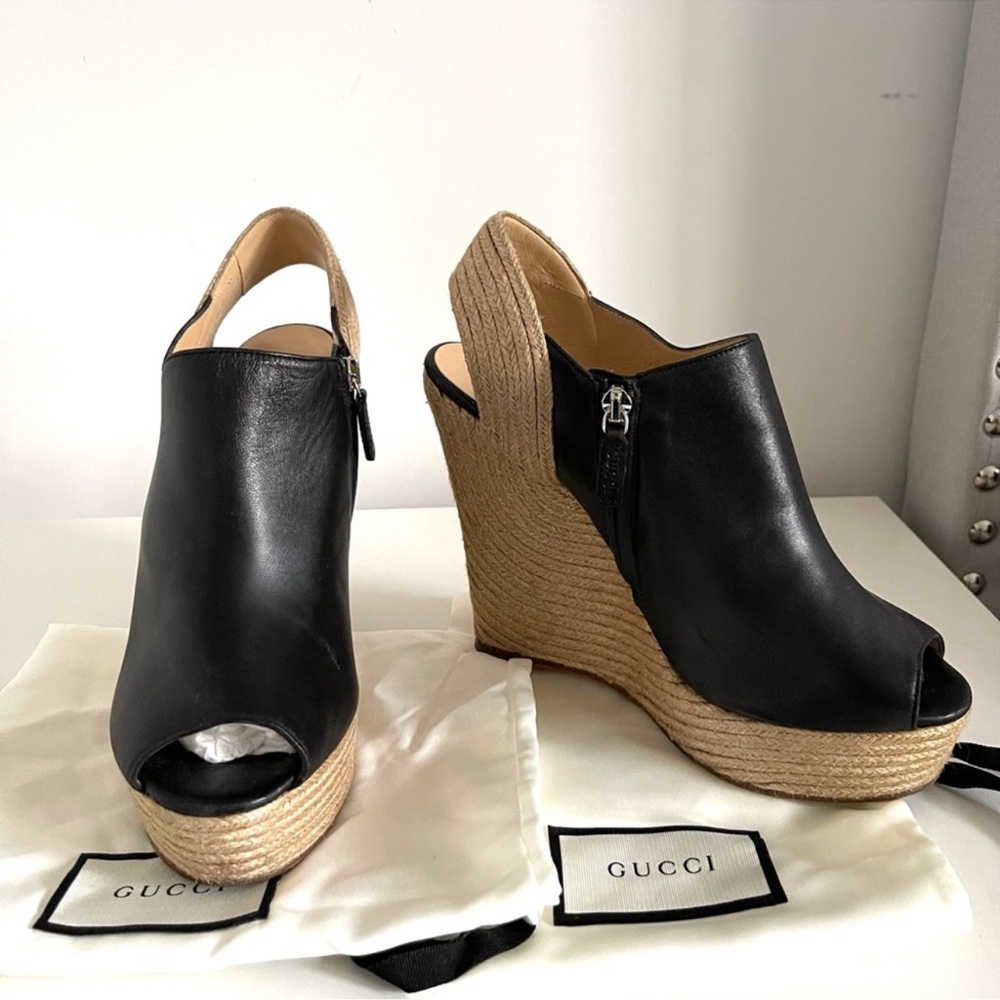AUTHENTIC GUCCI LEATHER WEDGES - Picture 7 of 11